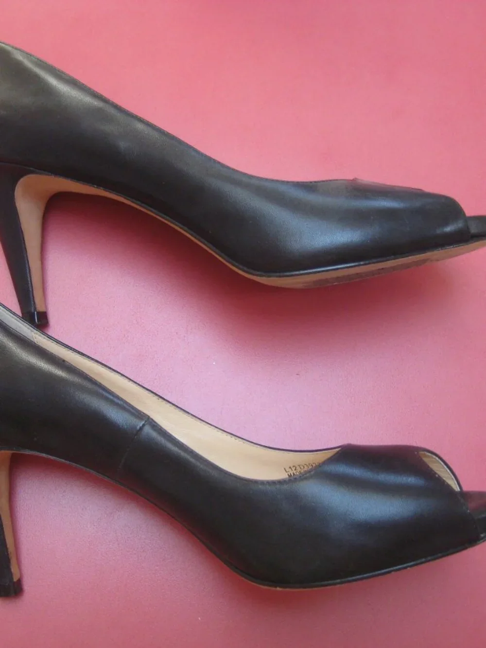 LADY'S BLACK LEATHER OPEN TOE SIZE 8.5 COLE HAAN 3